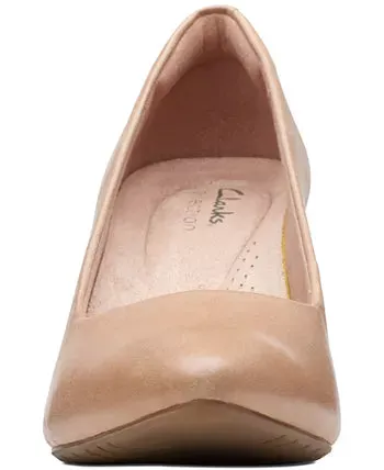 Clarks Women's Kataleyna Gem Pumps - Warm Beige